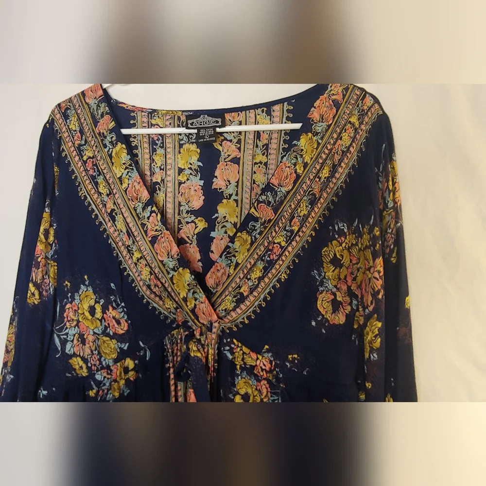 Women's Boho Shirt - Picture 3 of 7